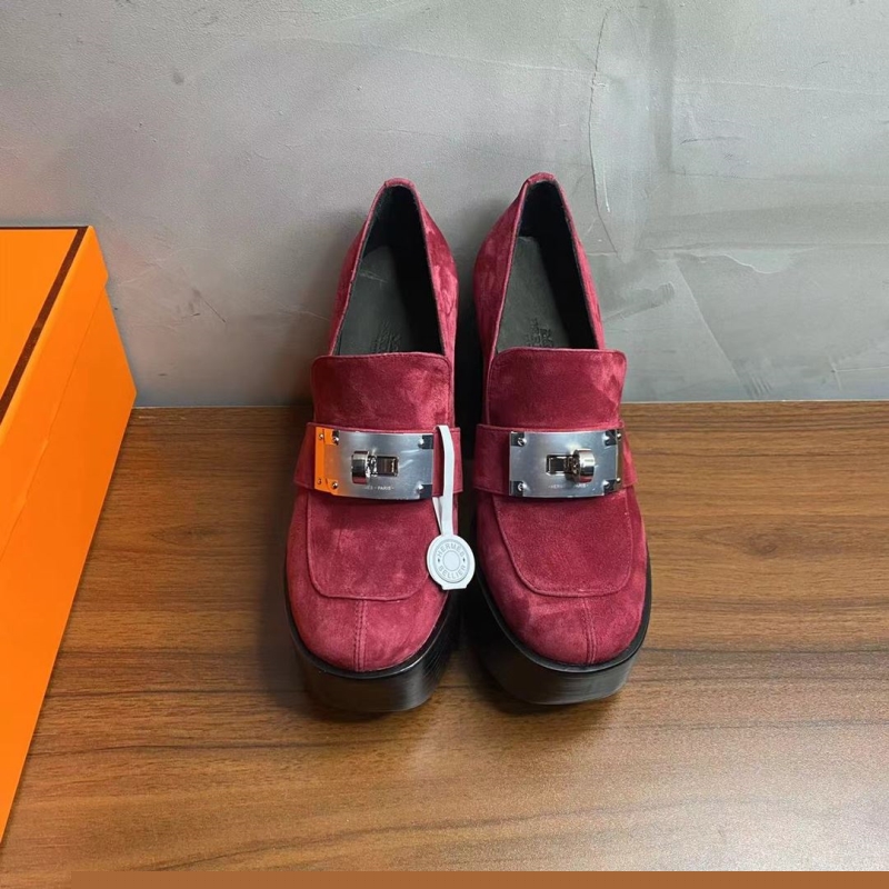 H**mes high heels